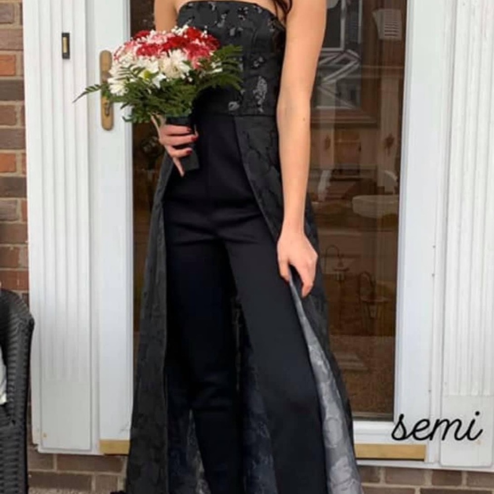 STUNNING pants suit evening wear